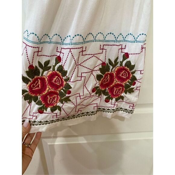Johnny Was Embroidered Butterfly and Floral Flowy top size XS - Picture 4 of 7